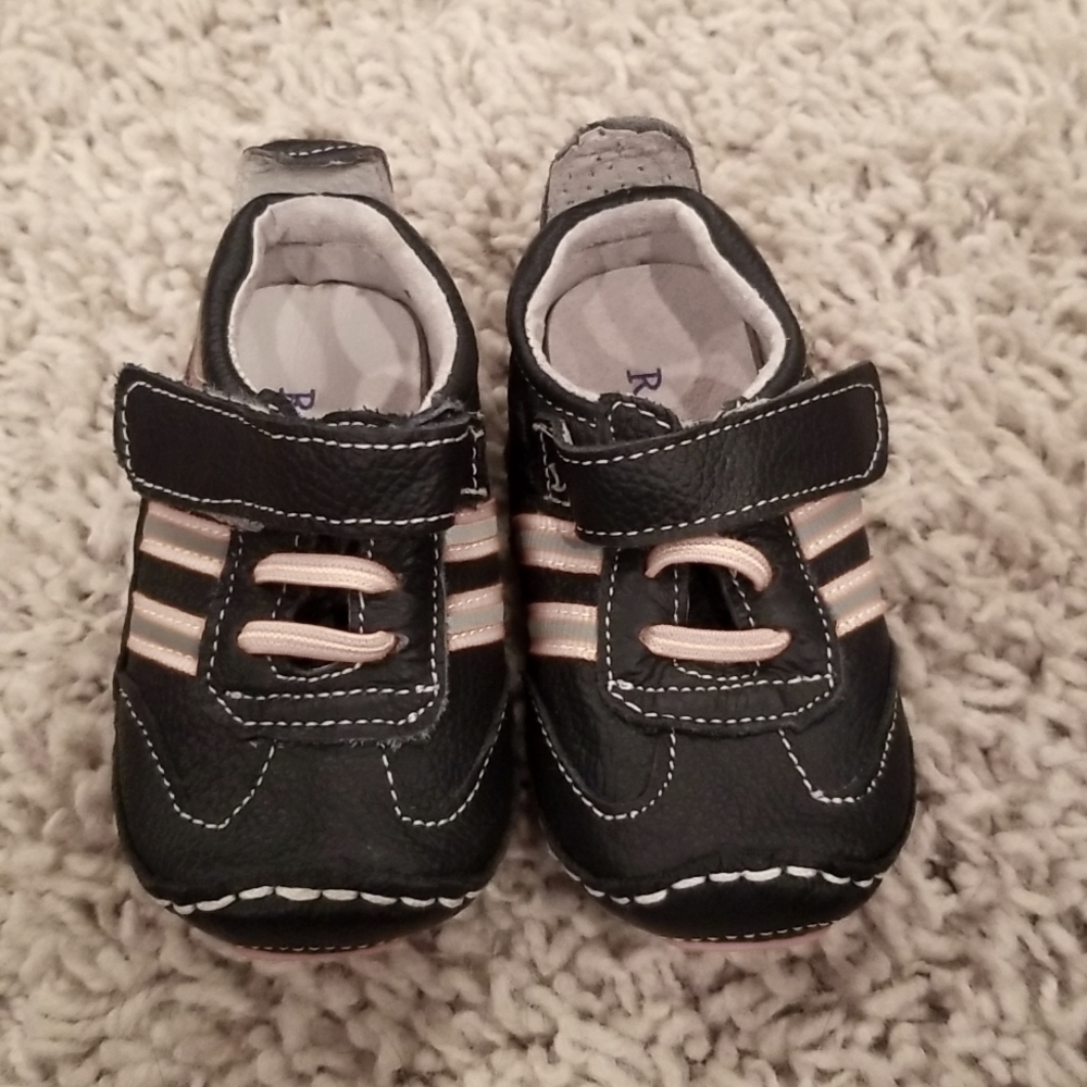 Riley Roos Baby Shoes Sz 3-6 months